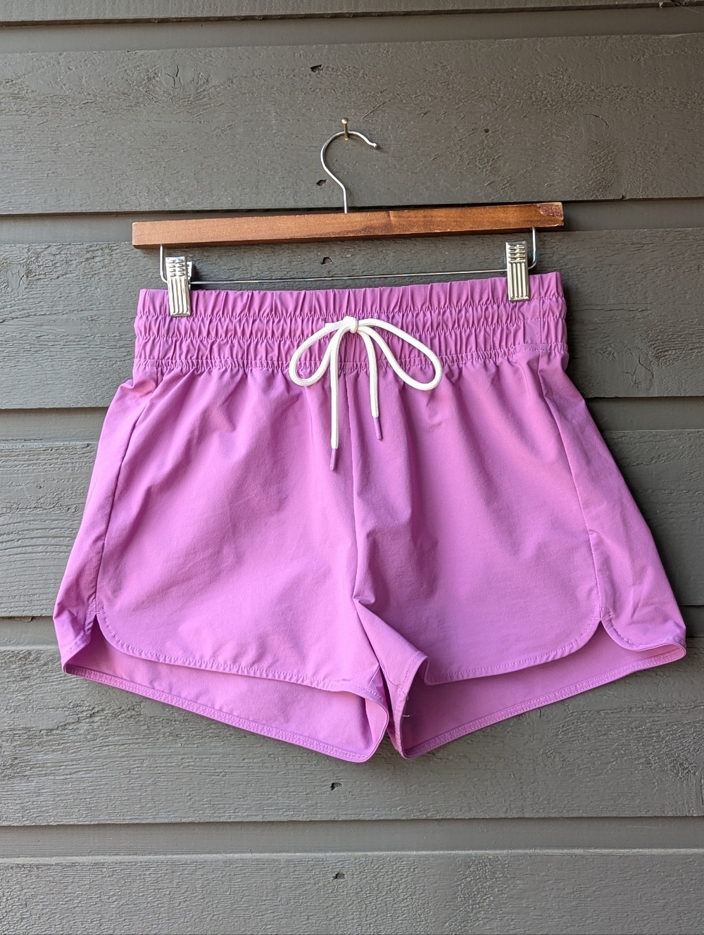 NWOT Eddie Bauer Lilac Drawstring Athletic Short Stretch Nylon Size XS 3" Inseam